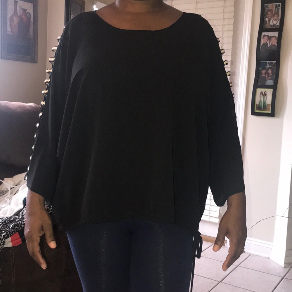 Cut out detail blouse